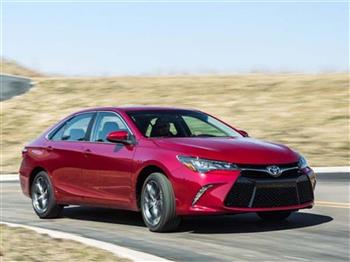 Toyota Camry "thần giữ giá" tại Việt Nam lại lọt top xe mất giá "thảm" tại Mỹ